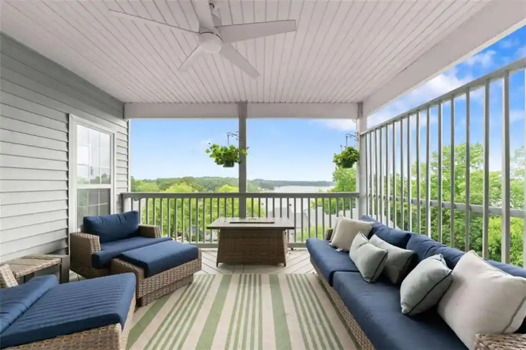 Listing Photo 2 - Condo for sale in 2300 Habersham Marina Rd located at 2300 Habersham Marina Rd, Cumming, GA 30041 - Unit #302