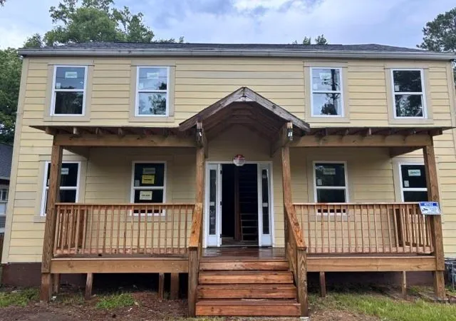 Photo 1 of Single family home for sale at 2618 Memorial Dr Se, Atlanta, GA 30317 | MLS# 7834591 | Listing updated on 2026-09-30