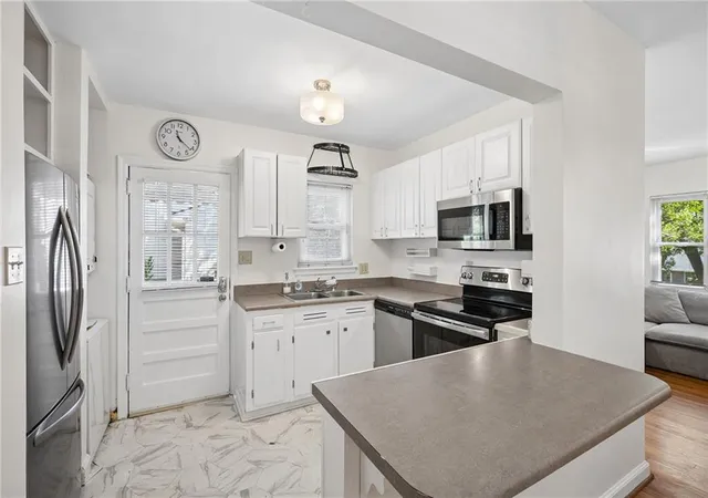 Photo 4 of Single family home for sale at 640 Webster Dr, Decatur, GA 30033 | MLS# 7857172 | Listing updated on 2026-10-25