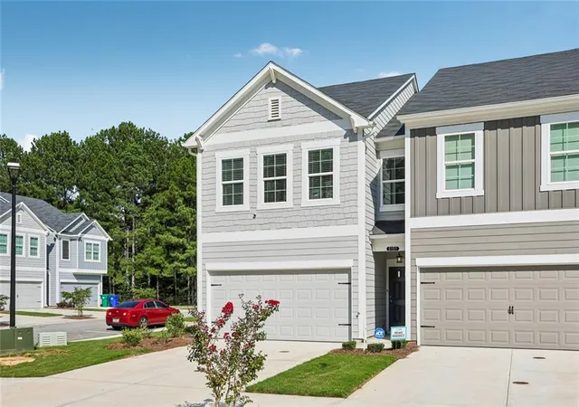 Photo 3 of Sale Pending at 5151 Longview Run, Decatur, GA 30035 | MLS# 7831713 | Listing updated on 2026-09-22