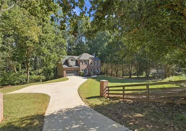 Photo 1 of Single family home for sale at 8965 Old Keith Brg Rd, Gainesville, GA 30506 | MLS# 7855259 | Listing updated on 2026-10-22