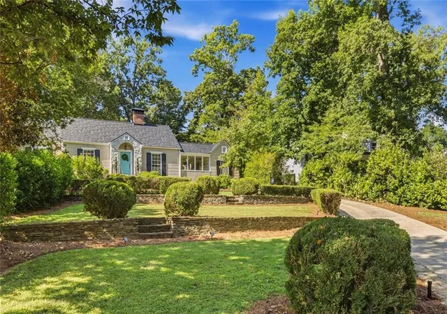 Photo 3 of Sale Pending at 2692 Osborne Rd Ne, Brookhaven, GA 30319 | MLS# 7840496 | Listing updated on 2026-10-05