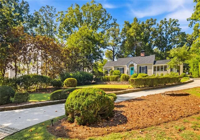 Photo 3 of Sale Pending at 2692 Osborne Rd NE, Brookhaven, GA 30319 | MLS# 7840496 | Listing updated on 2026-10-05
