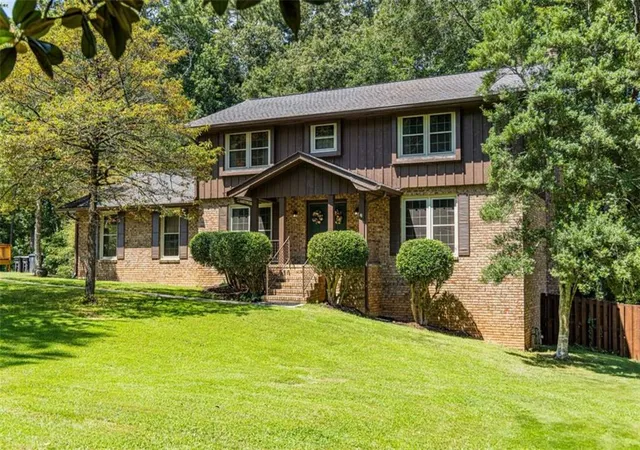Photo 1 of Single family home for sale at 108 Rollingwood Cir, Rome, GA 30165 | MLS# 7831697 | Listing updated on 2026-09-17