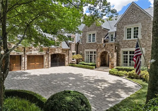 Photo 1 of Single family home for sale at 675 W Paces Fry #4 Rd Nw, Atlanta, GA 30327 | MLS# 7804823 | Listing updated on 2026-09-09