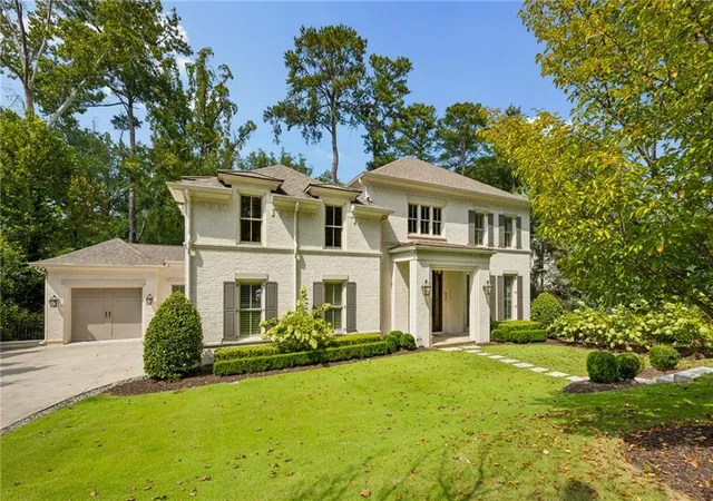 Photo 2 of Single family home for sale at 934 Winall Down Rd Ne, Atlanta, GA 30319 | MLS# 7828384 | Listing updated on 2026-09-10