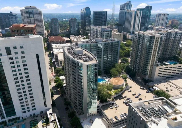 Listing Photo 2 - Condo for sale in building located at 44 Peachtree Pl Ne, Atlanta, GA 30309 - Unit #626