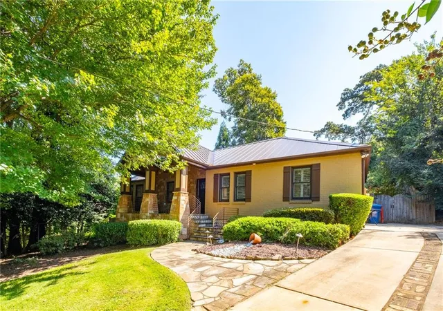Photo 1 of Single family home for sale at 1661 Geary Dr Nw, Atlanta, GA 30309 | MLS# 7844306 | Listing updated on 2026-09-25