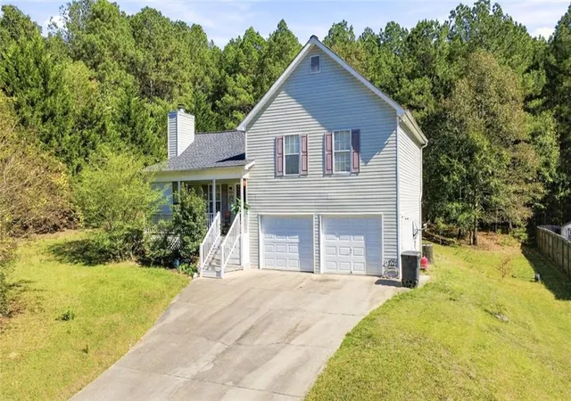Photo 2 of Single family home for sale at 8 Talon Ct NE, Kingston, GA 30145 | MLS# 7859047 | Listing updated on 2026-10-26