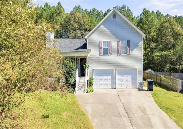 Photo 3 of Single family home for sale at 8 Talon Ct NE, Kingston, GA 30145 | MLS# 7859047 | Listing updated on 2026-10-26