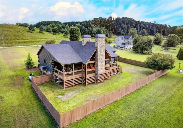 Photo 3 of Single family home for sale at 113 Downy Rd, Blue Ridge, GA 30513 | MLS# 7833518 | Listing updated on 2026-09-06