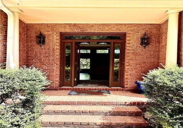 Photo 4 of Single family home for sale at 8350 Jacobs Ridge Ln, Cumming, GA 30028 | MLS# 7830427 | Listing updated on 2026-09-17