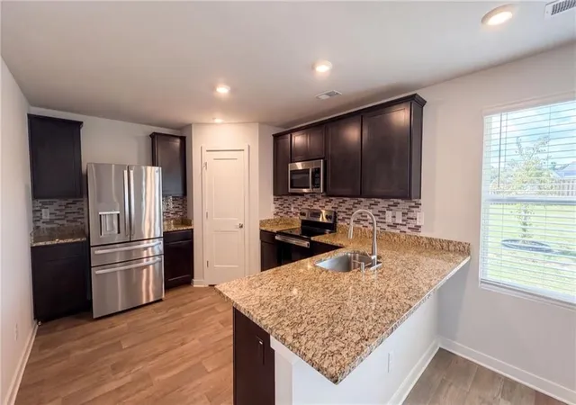Photo 2 of Single family home for sale at 800 Maduro Way, Mcdonough, GA 30253 | MLS# 7830381 | Listing updated on 2026-09-12