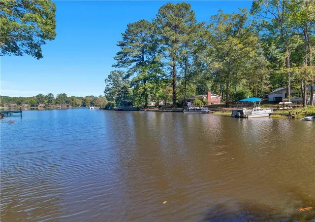 Photo 3 of Single family home for sale at 2996 Jodeco Dr, Jonesboro, GA 30236 | MLS# 7858763 | Listing updated on 2026-10-26