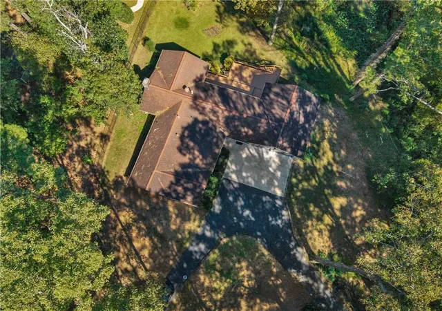 Photo 4 of Single family home for sale at 2996 Jodeco Dr, Jonesboro, GA 30236 | MLS# 7858763 | Listing updated on 2026-10-26