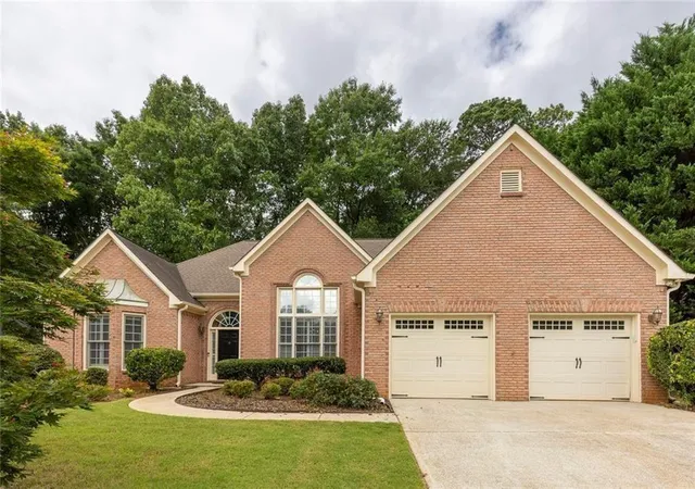 Photo 1 of Single family home for sale at 3445 Fox Holw Dr, Marietta, GA 30068 | MLS# 7813727 | Listing updated on 2026-09-07