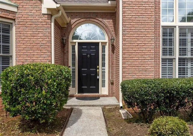 Photo 3 of Single family home for sale at 3445 Fox Holw Dr, Marietta, GA 30068 | MLS# 7813727 | Listing updated on 2026-09-07