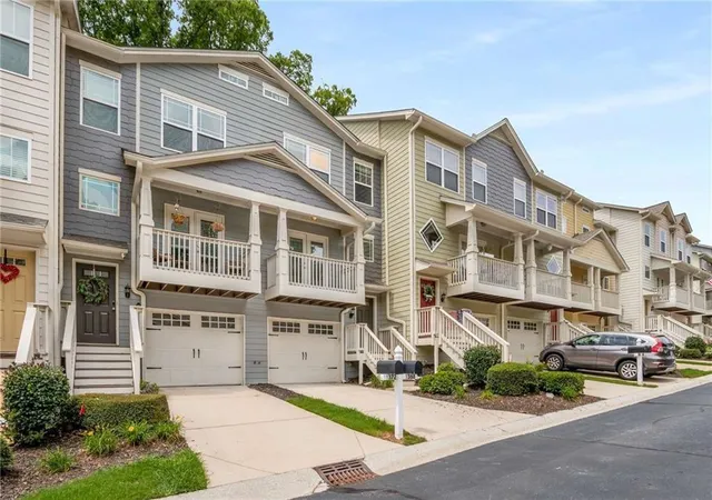 Photo 3 of Townhouse for sale at 1368 Liberty Pkwy Nw, Atlanta, GA 30318 | MLS# 7837111 | Listing updated on 2026-10-23
