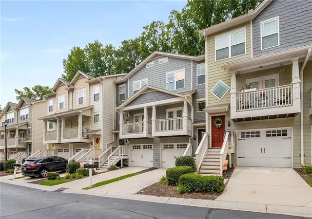 Photo 3 of Townhouse for sale at 1368 Liberty Pkwy NW, Atlanta, GA 30318 | MLS# 7837111 | Listing updated on 2026-10-25