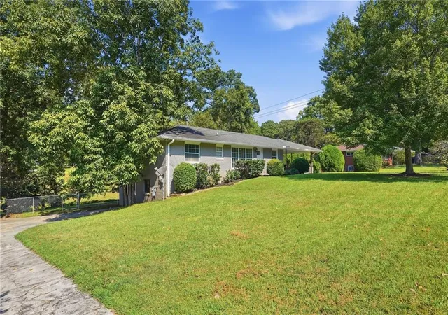 Photo 1 of Single family home for sale at 2329 Elmwood Cir Se, Atlanta, GA 30339 | MLS# 7813010 | Listing updated on 2026-10-12