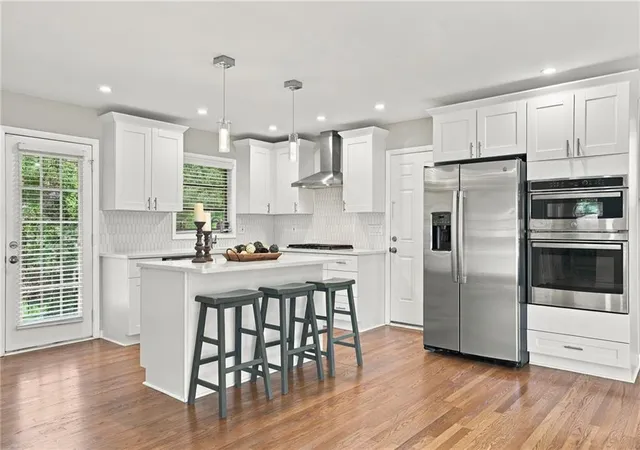 Photo 2 of Single family home for sale at 2329 Elmwood Cir Se, Atlanta, GA 30339 | MLS# 7813010 | Listing updated on 2026-10-12