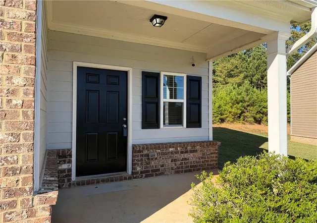 Photo 3 of Single family home for sale at 344 Augusta Woods Dr, Villa Rica, GA 30180 | MLS# 7858770 | Listing updated on 2026-10-24