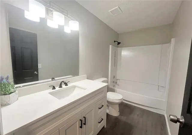 Photo 3 of Single family home for sale at 4977 Wynhurst Way, Stone Mountain, GA 30088 | MLS# 7724464 | Listing updated on 2026-09-11