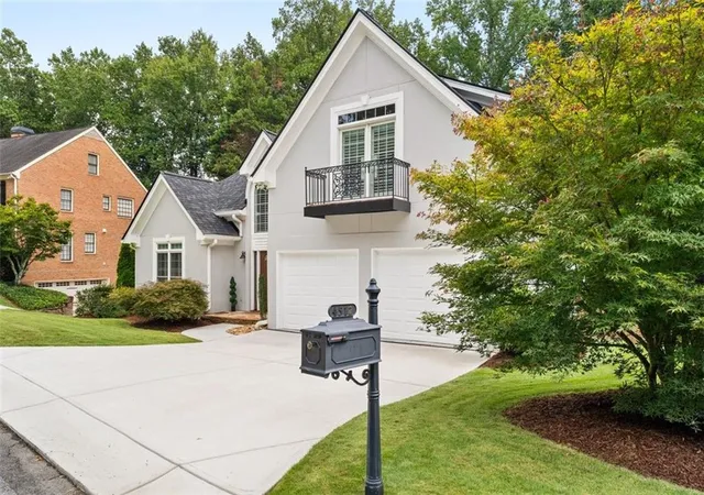 Single family home for sale at 4512 Woodhaven Ne, Marietta, GA 30067 | MLS# 7827963
