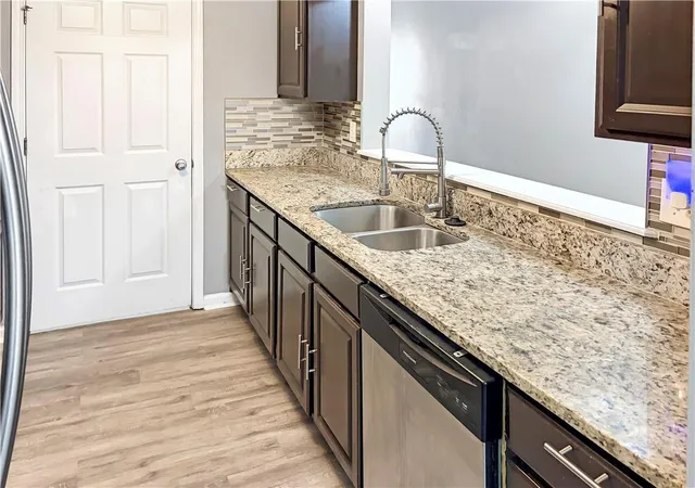Photo 2 of Condo for sale at 6203 Fairington Ridge Cir, Lithonia, GA 30038 | MLS# 7843948 | Listing updated on 2026-09-25