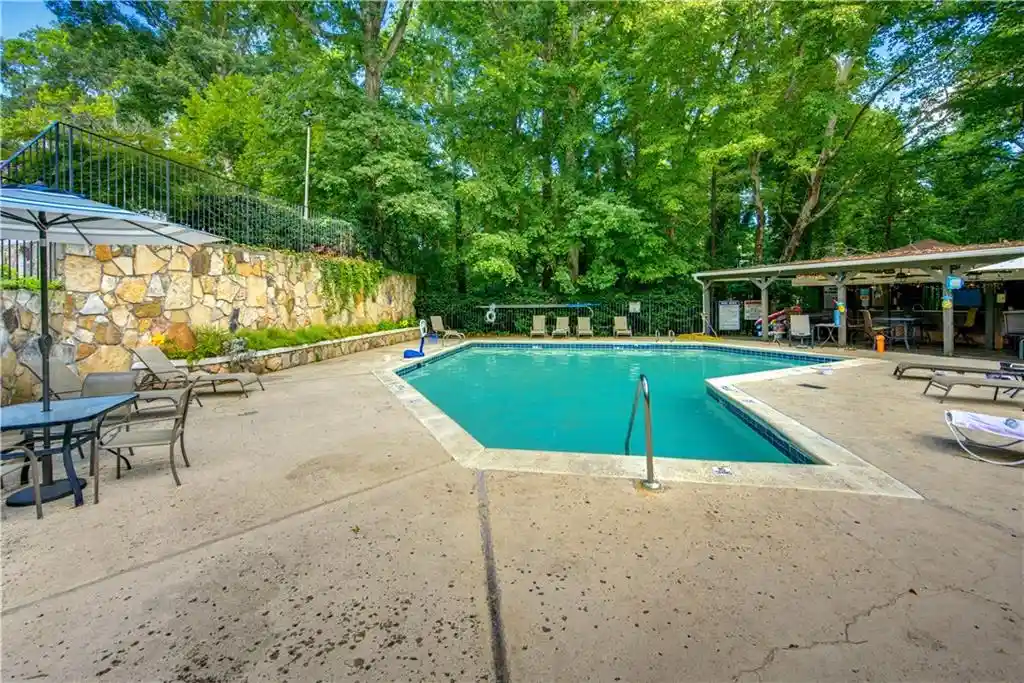 Listing Photo 29 - Condo for sale in 5159 Roswell Rd located at 5159 Roswell Rd, Sandy Springs, GA 30342 - Unit #59-1
