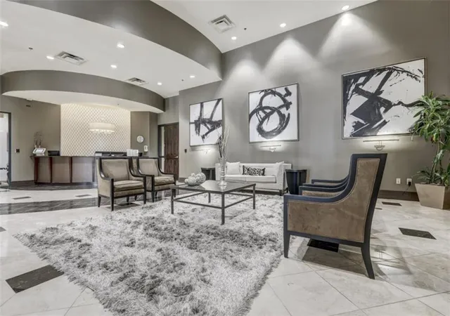 Listing Photo 1 - Condo for sale in building located at 3040 Peachtree Rd Nw, Atlanta, GA 30305 - Unit #210