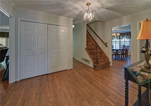 Photo 4 of Single family home for sale at 3341 Edgewood Cir, Gainesville, GA 30506 | MLS# 7860553 | Listing updated on 2026-10-29
