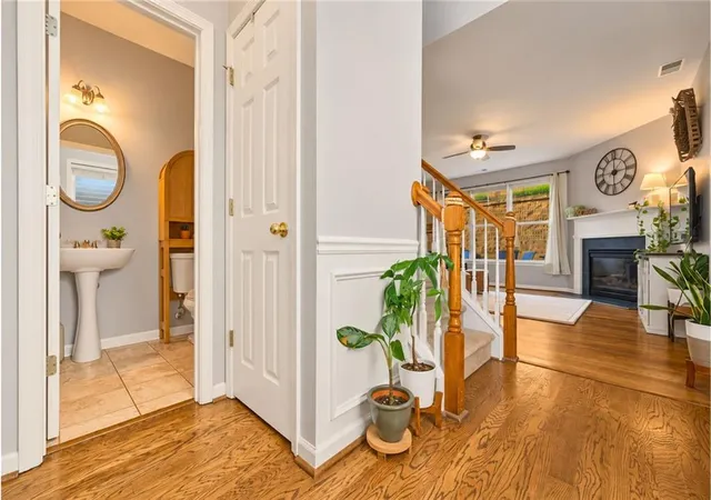 Photo 4 of Sale Pending at 131 Flatwood Trl, Marietta, GA 30066 | MLS# 7841384 | Listing updated on 2026-10-07