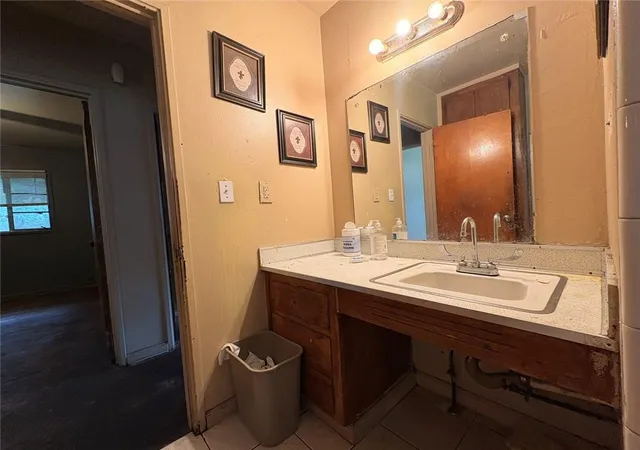 Photo 4 of Single family home for sale at 2839 Connally Dr SW, Atlanta, GA 30311 | MLS# 7858826 | Listing updated on 2026-10-24