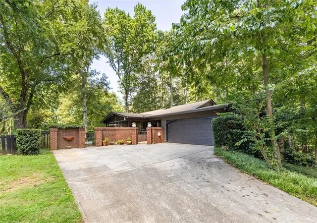 Photo 3 of Single family home for sale at 1921 Lilburn Stone Mountain Rd, Stone Mountain, GA 30087 | MLS# 7825059 | Listing updated on 2026-09-09