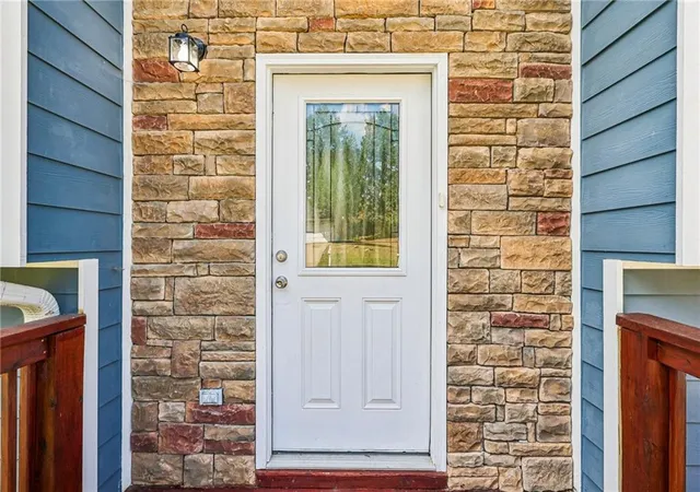 Photo 2 of Single family home for sale at 382 Arlington Ln, Commerce, GA 30529 | MLS# 7835673 | Listing updated on 2026-10-06