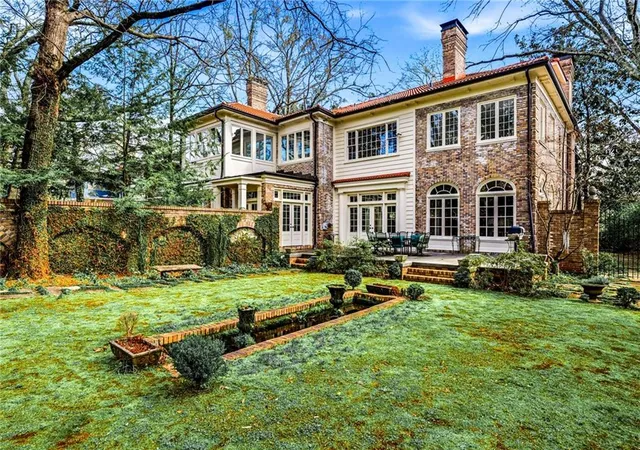 Photo 2 of Single family home for sale at 794 Springdale Rd Ne, Atlanta, GA 30306 | MLS# 7835961 | Listing updated on 2026-09-14