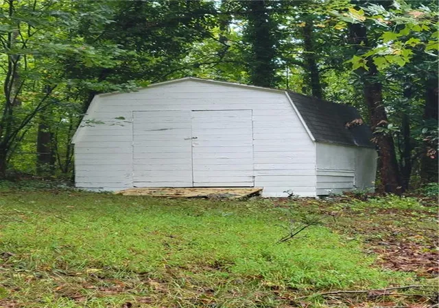 Photo 2 of Single family home for sale at 1482 Spring Valley Ln, Stone Mountain, GA 30087 | MLS# 7852667 | Listing updated on 2026-10-30