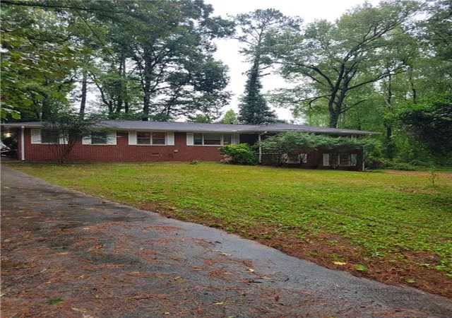 Photo 3 of Single family home for sale at 1482 Spring Valley Ln, Stone Mountain, GA 30087 | MLS# 7852667 | Listing updated on 2026-10-30