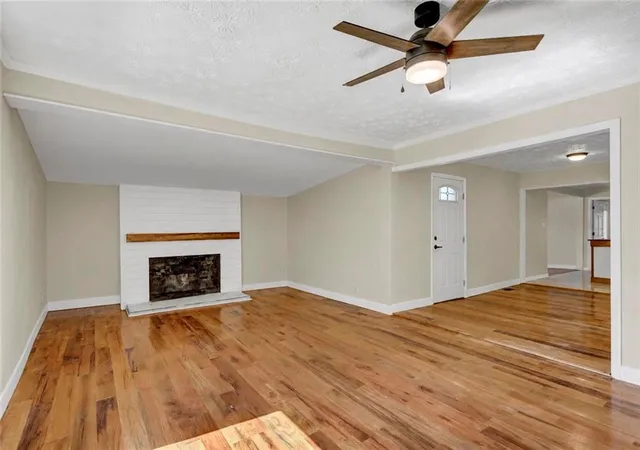 Photo 4 of Single family home for sale at 575 Laurelwood Dr, Tyrone, GA 30290 | MLS# 7858804 | Listing updated on 2026-10-25