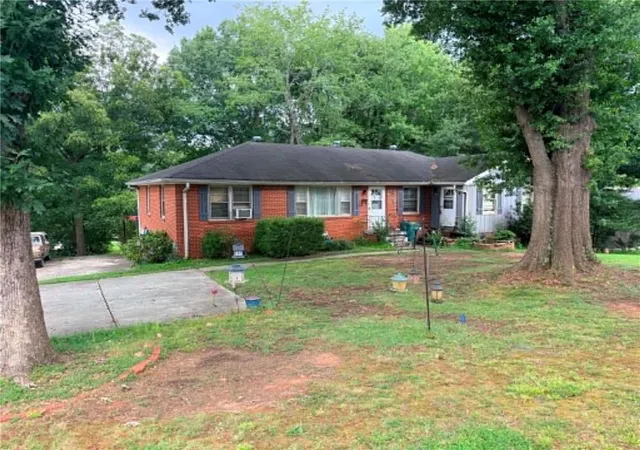 Photo 1 of Single family home for sale at 2195 Trailwood Dr, Smyrna, GA 30080 | MLS# 7829133 | Listing updated on 2026-09-03
