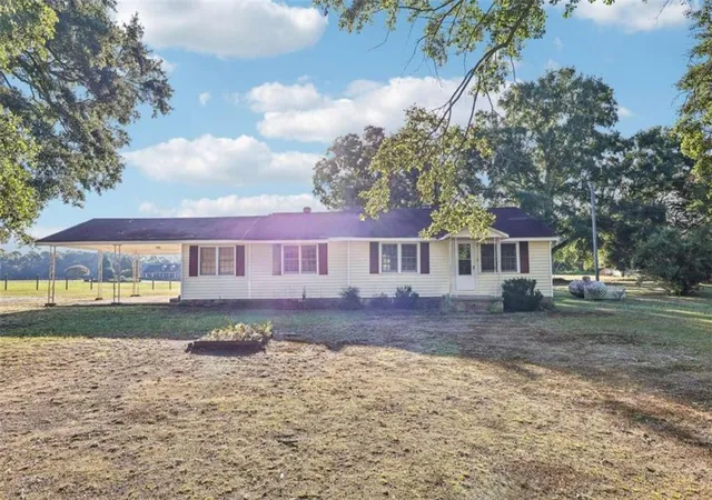 Photo 2 of Sale Pending at 4374 Cannon Rd, Loganville, GA 30052 | MLS# 7837986 | Listing updated on 2026-09-28