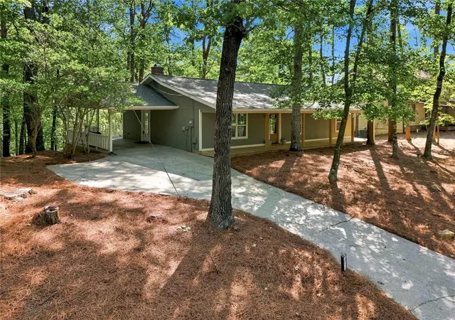 Photo 3 of Single family home for sale at 121 White Antelope St, Waleska, GA 30183 | MLS# 7831974 | Listing updated on 2026-09-10