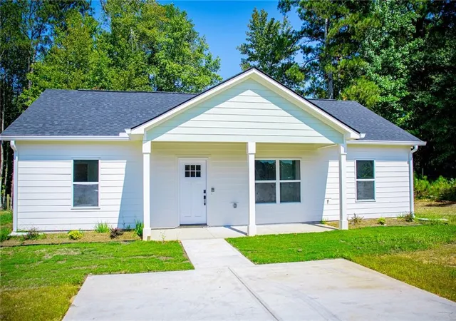 Photo 1 of Sale Pending at 185 Kennedy Ests Rd, Carrollton, GA 30116 | MLS# 7840771 | Listing updated on 2026-10-18