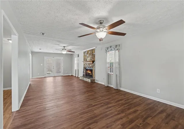 Photo 4 of Single family home for sale at 111 Edgewater Way, Peachtree City, GA 30269 | MLS# 7833556 | Listing updated on 2026-09-10