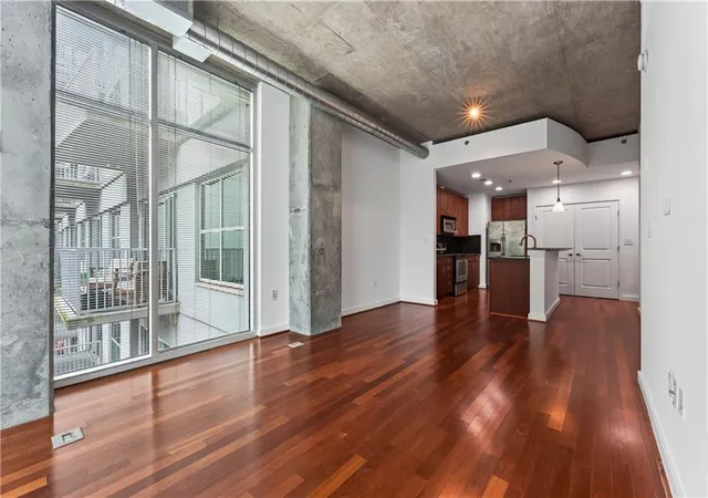 Photo 3 of Condo for sale at 250 Pharr Rd Ne #507, Atlanta, GA 30305 | MLS# 7840814 | Listing updated on 2026-09-21