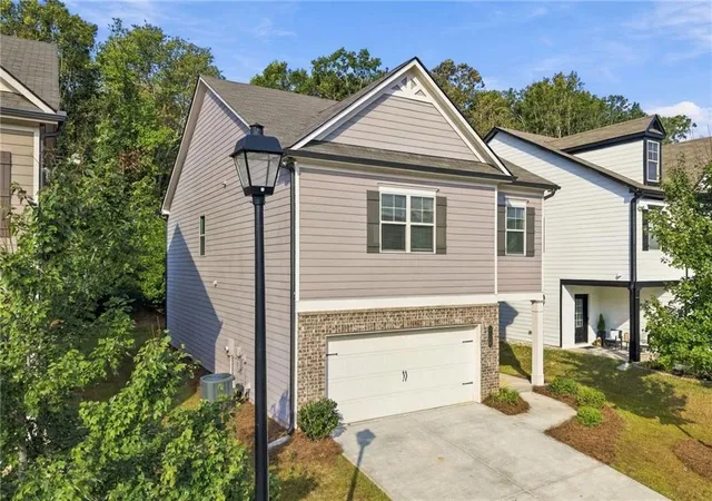 Photo 3 of Single family home for sale at 3184 Hawthorne Path, Braselton, GA 30517 | MLS# 7838697 | Listing updated on 2026-09-17