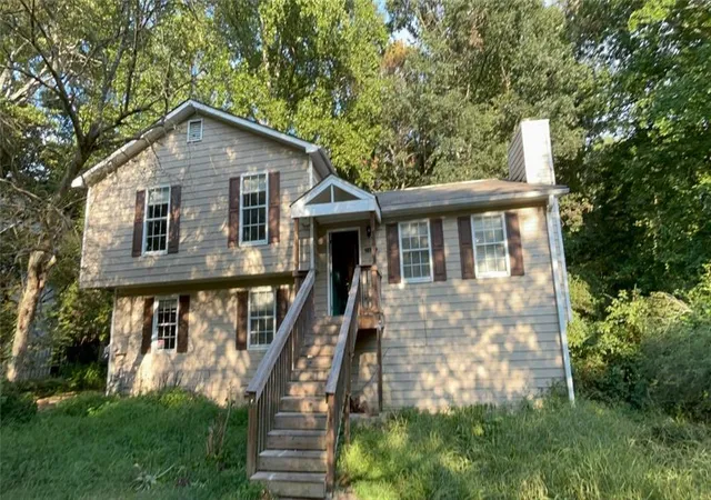Photo 1 of Single family home for sale at 3221 Summer Wood Cir, Snellville, GA 30039 | MLS# 7835194 | Listing updated on 2026-09-11