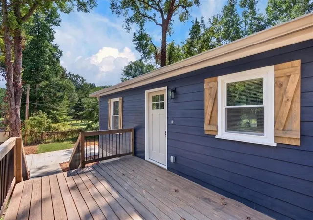 Photo 2 of Single family home for sale at 2708 E County Line Rd, Lithia Springs, GA 30122 | MLS# 7832181 | Listing updated on 2026-09-05