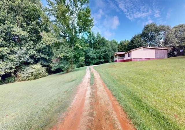 Photo 2 of Single family home for sale at 93727 Highway 9, Lineville, AL 36266 | MLS# 7817763 | Listing updated on 2026-10-28